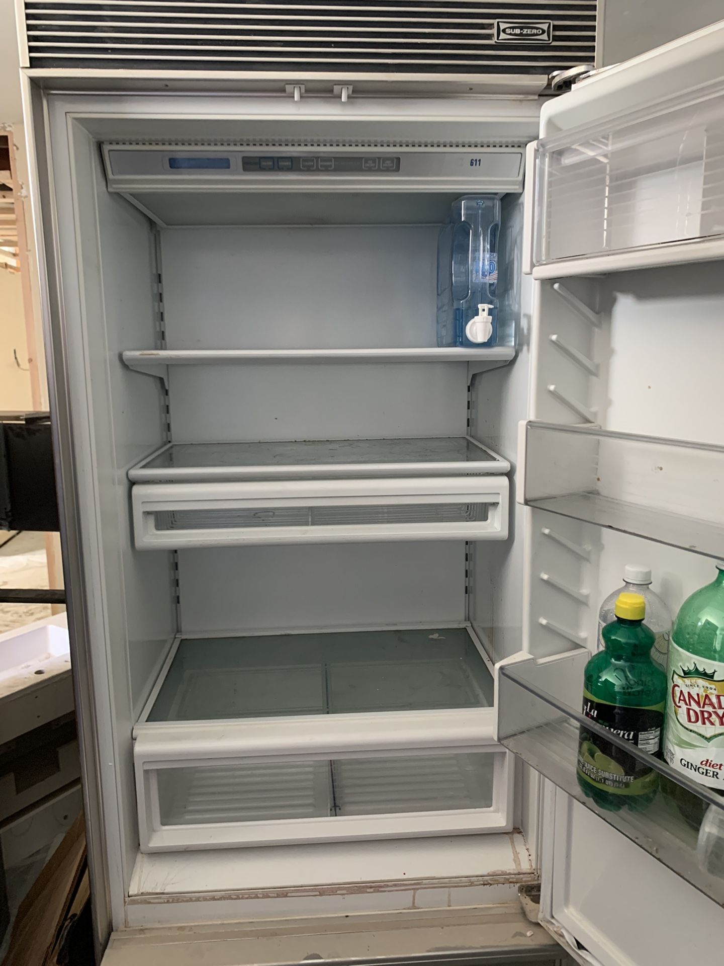 Subzero Refrigerator and pull out Freezer Model 611 Stainless steel