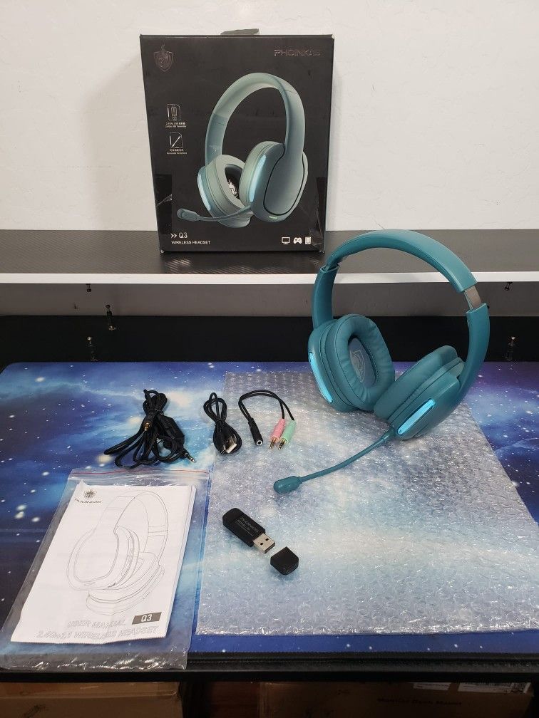 New YOTMS Wireless Gaming Headset for PS4 PS5 PC Switch, Wireless 2.4GHz Gaming Headphones W/ Removable Noise Cancelling Microphone, 7.1 Stereo Sound,