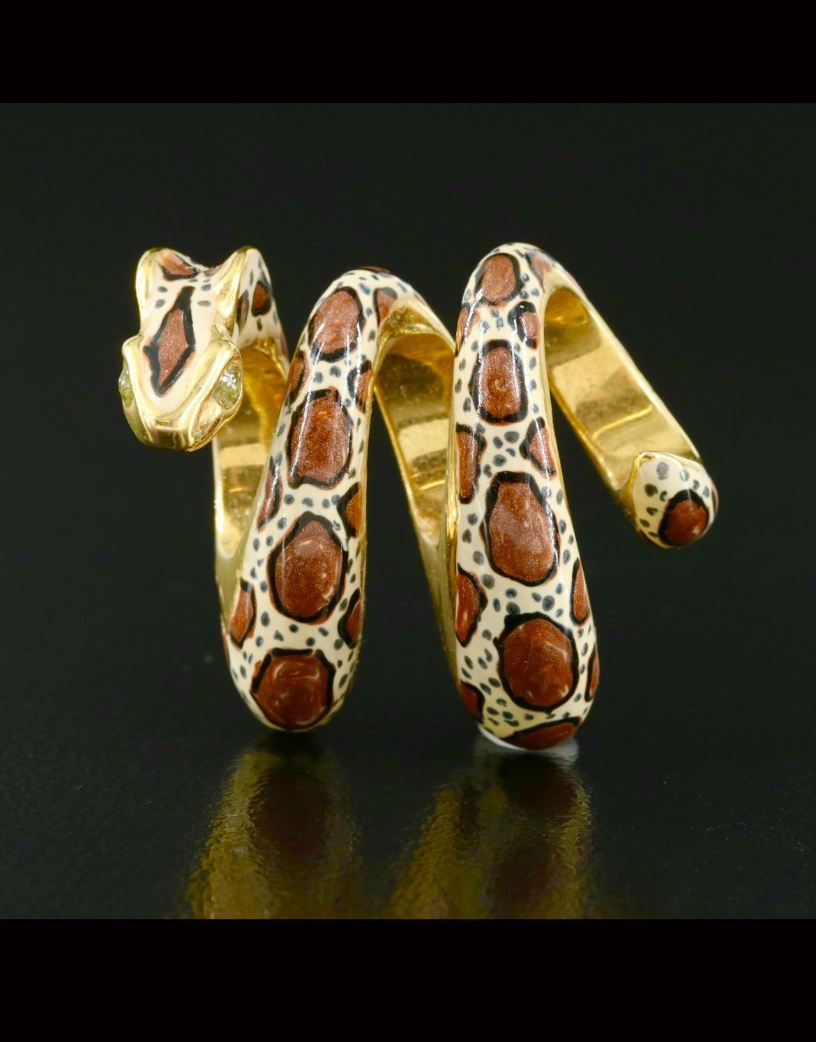 Golden Pendant Snake, Gangs On Your Golden Rope Chain