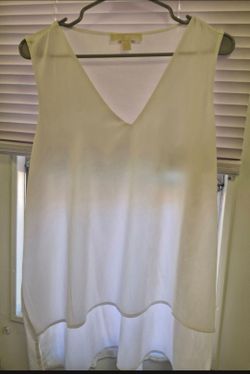 Beautiful NEW White Blouse by Micheal Kors! Size: Extra Large