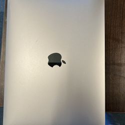 MacBook Pro 8Gb  - MacOS Monterrey -used (Mid2017)