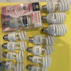 💡100 assorted lightbulbs, NEVER USED- West Boca