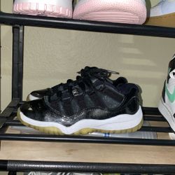 JORDAN 11 RETRO LOW BP  Color: Black/White-Metallic