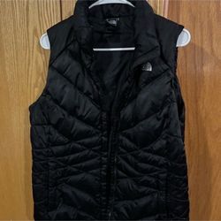 WOMENS LARGE NORTH FACE PUFFER VEST BLACK 550