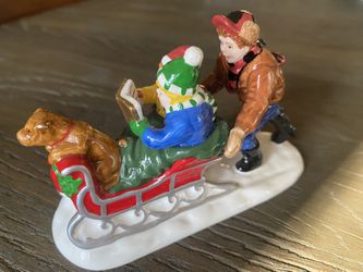 Department 56 Caroling Through The Snow – Snow Village Figurine 