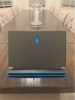 Alienware m15 R6 Gaming Laptop