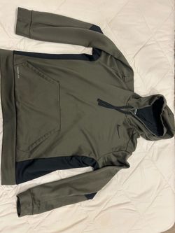Nike Therma-FIT Forrest Green Hoodie – Men’s Forrest Green Large – Comfortable Athletic Pullover