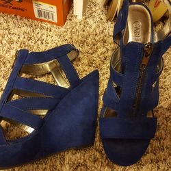 Carlos Santana Navy wedges shoes size 7