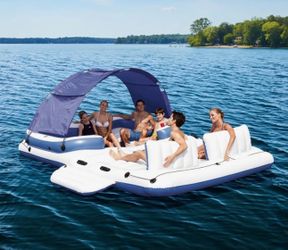 Large lake pool float