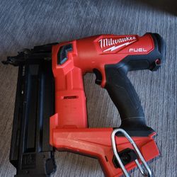 Milwaukee M18 FUEL 18g Finish Nailer. Used Good. Tool-Only. Firm Price/precio Firme🛑 