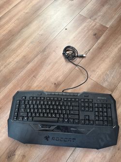 Roccat Isku FX Gaming Keyboard