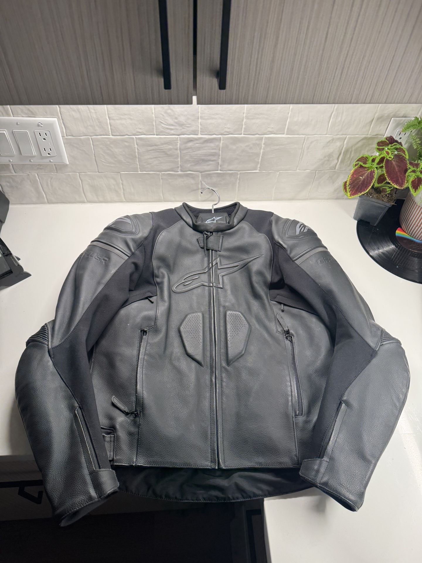 Alpinestars Missile V2 Leather Motorcycle Motorbike Jacket - Black