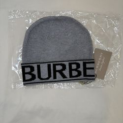 Gray Burberry knit beanie 