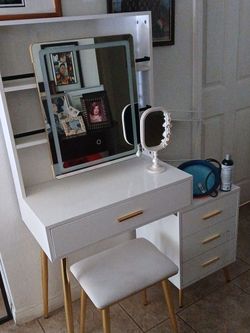 White  vanity