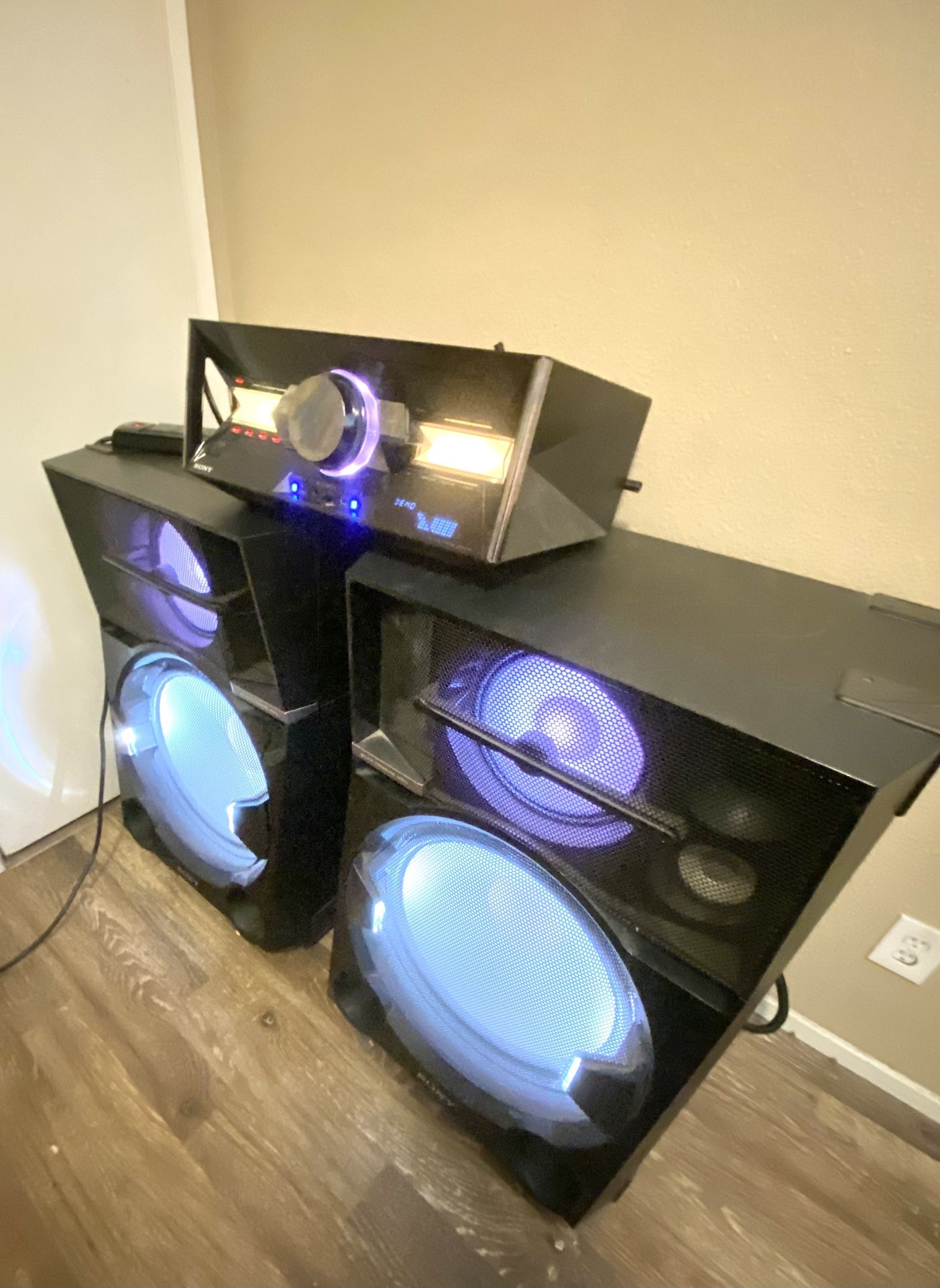 Sony Shake 99 Speakers