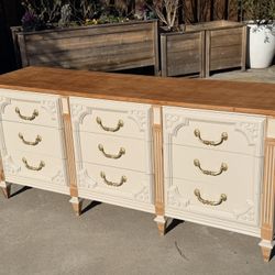 Large REFINISHED 100% 🪵 dresser/buffet+dovetail drawers+natural wood $849 CAN DELIVER