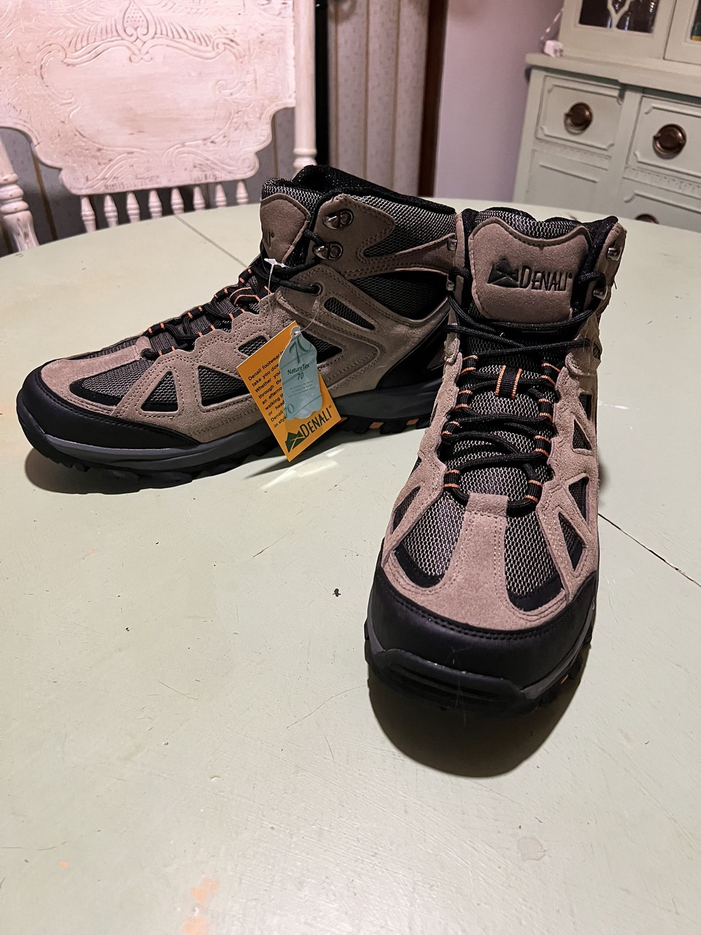 Men’s Size 14 Boots