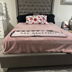 Headband    Footboard   Dresser  and Mirror 