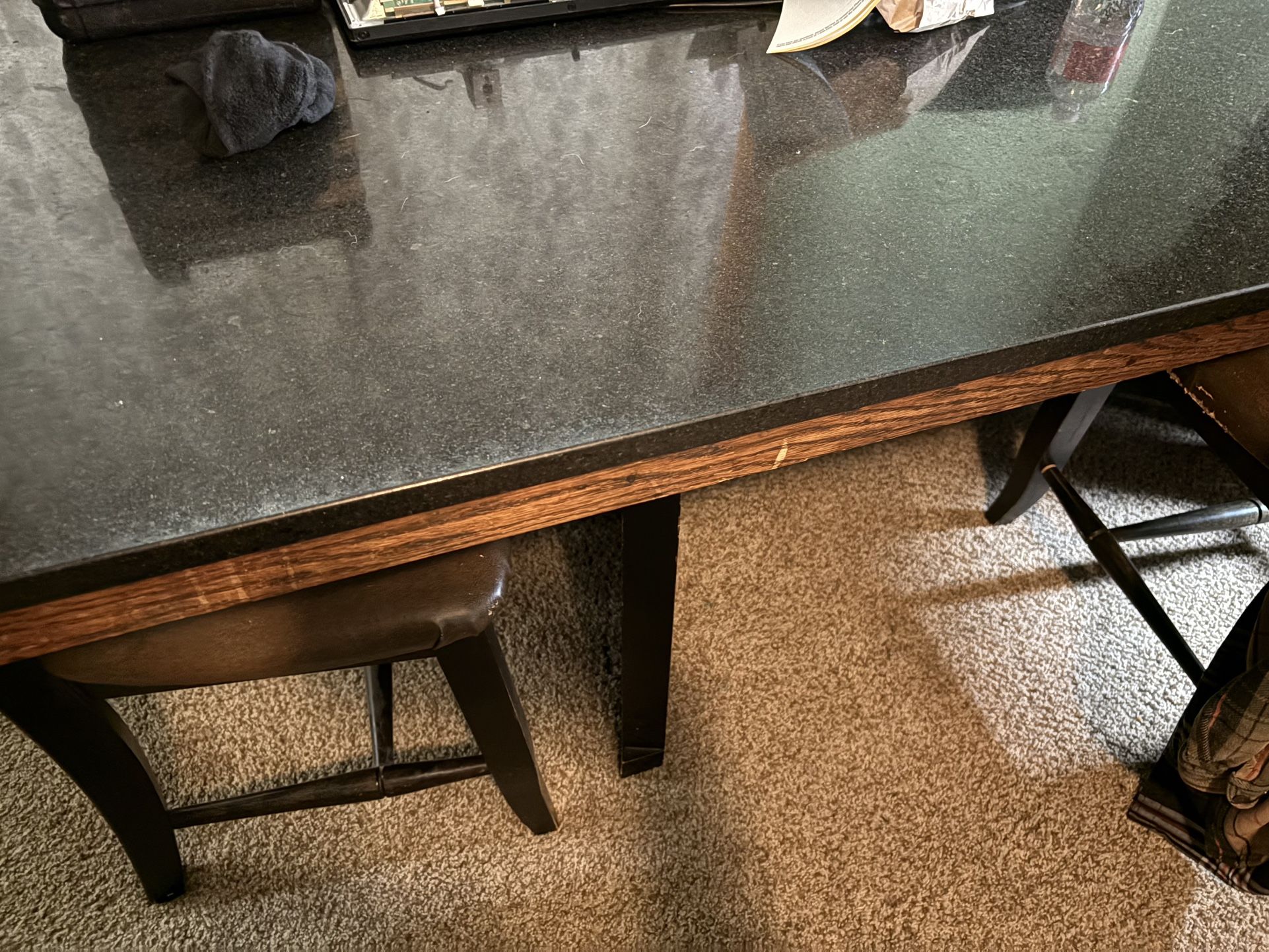 Granit Table