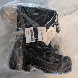 Snow boots water proof slip resistant winter shoes size 12 kids