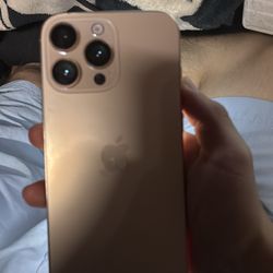 iPhone 16 pro max - android