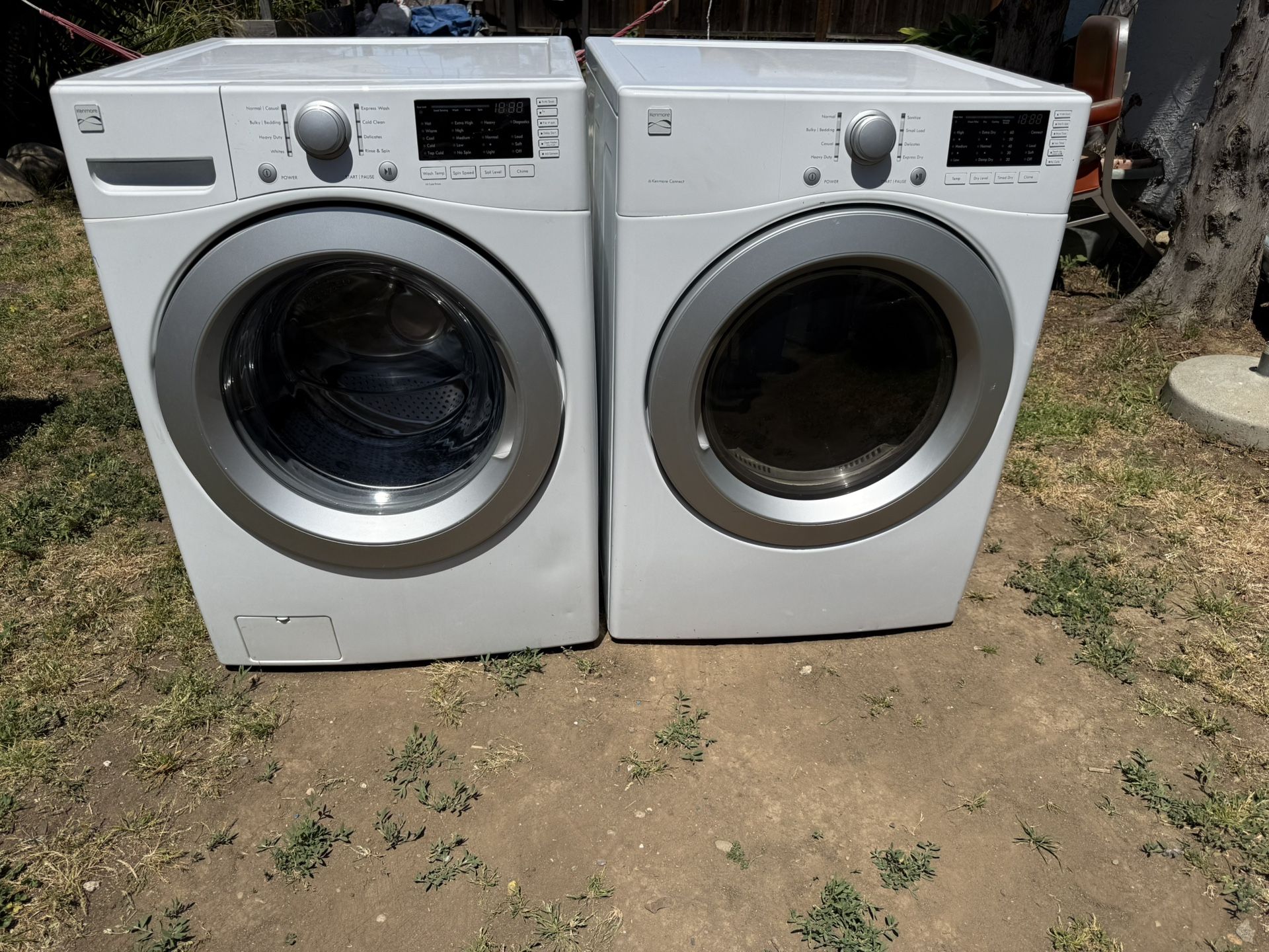 KENMORE WASHER AND GAS DRYER SET