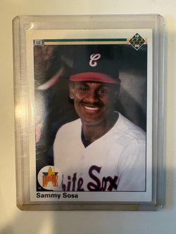Sammy Sosa 8 Collector Baseball Card Bundle 1(contact info removed) Raw