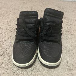Black Canvas Dunks