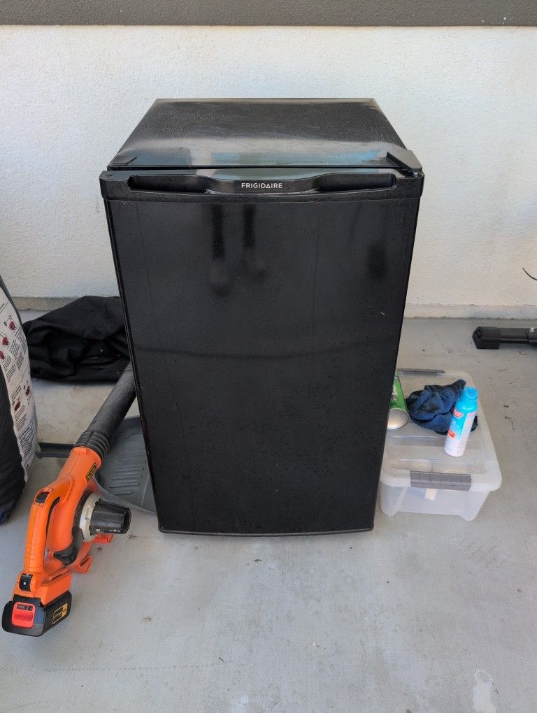 Mini Fridge