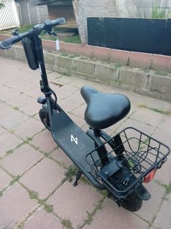 Electric scooter