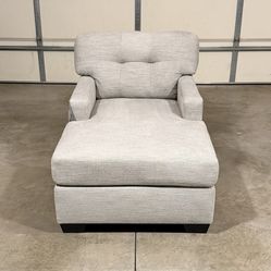 New Chaise Lounge Chair (Can Deliver)