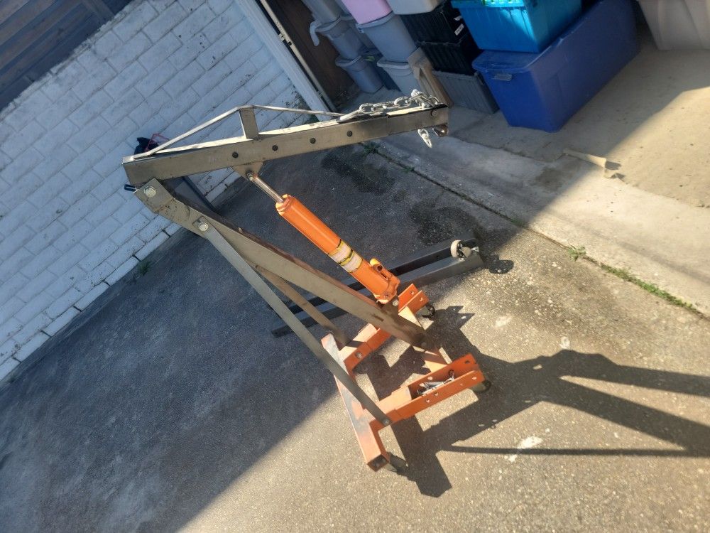 Used Engine Hoist 