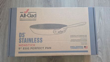 All-Clad D5 Stainless Nonstick 9" Egg Perfect Pan - New in Box