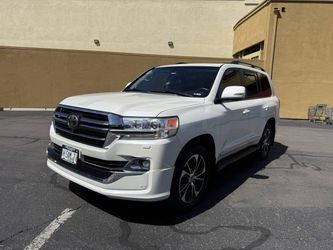 2016 Toyota Land Cruiser