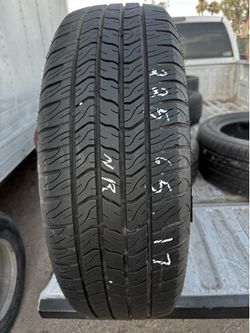 4 TIRES 80% 225/65/17