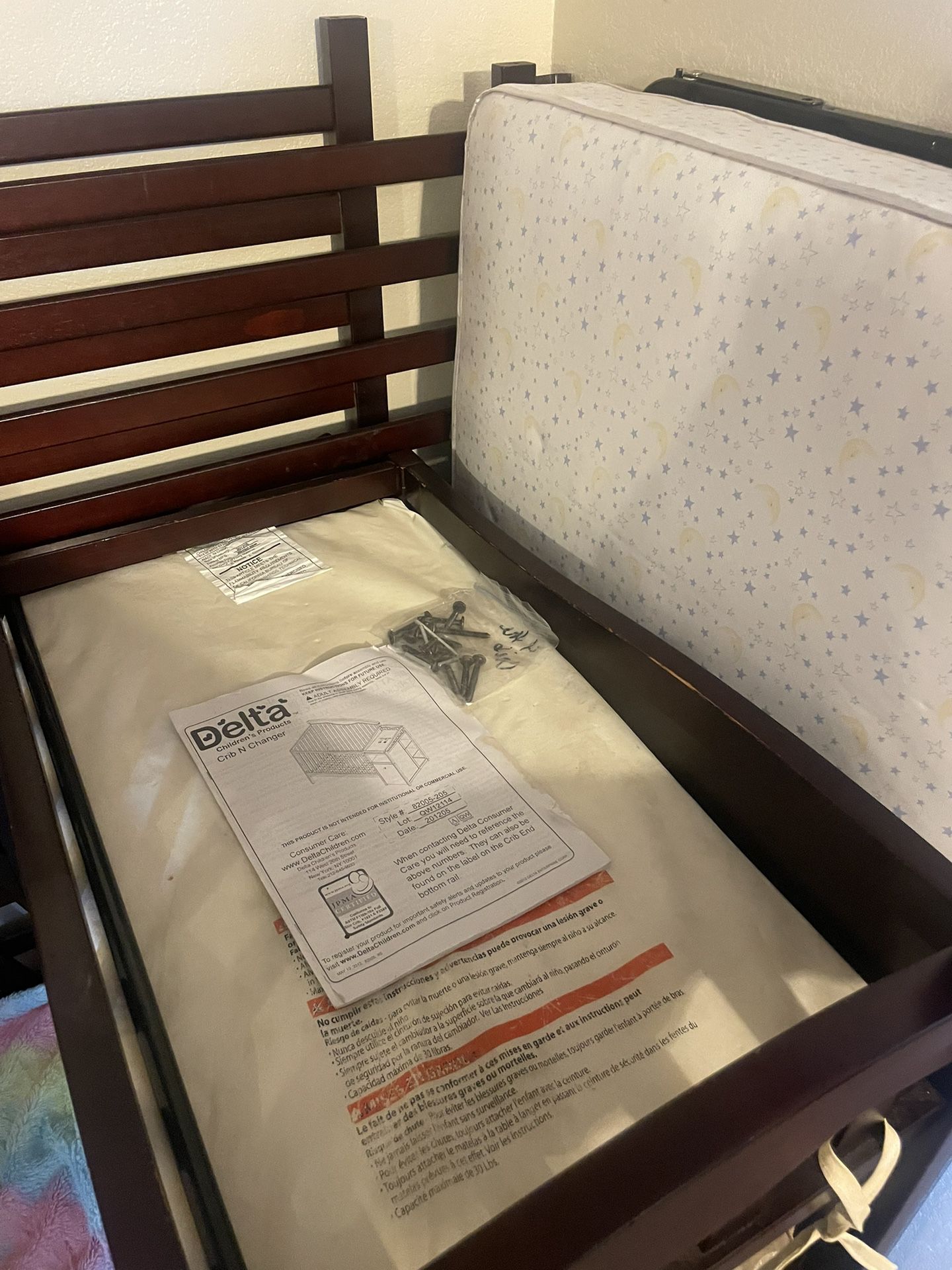 Crib/toddlerbm Bed