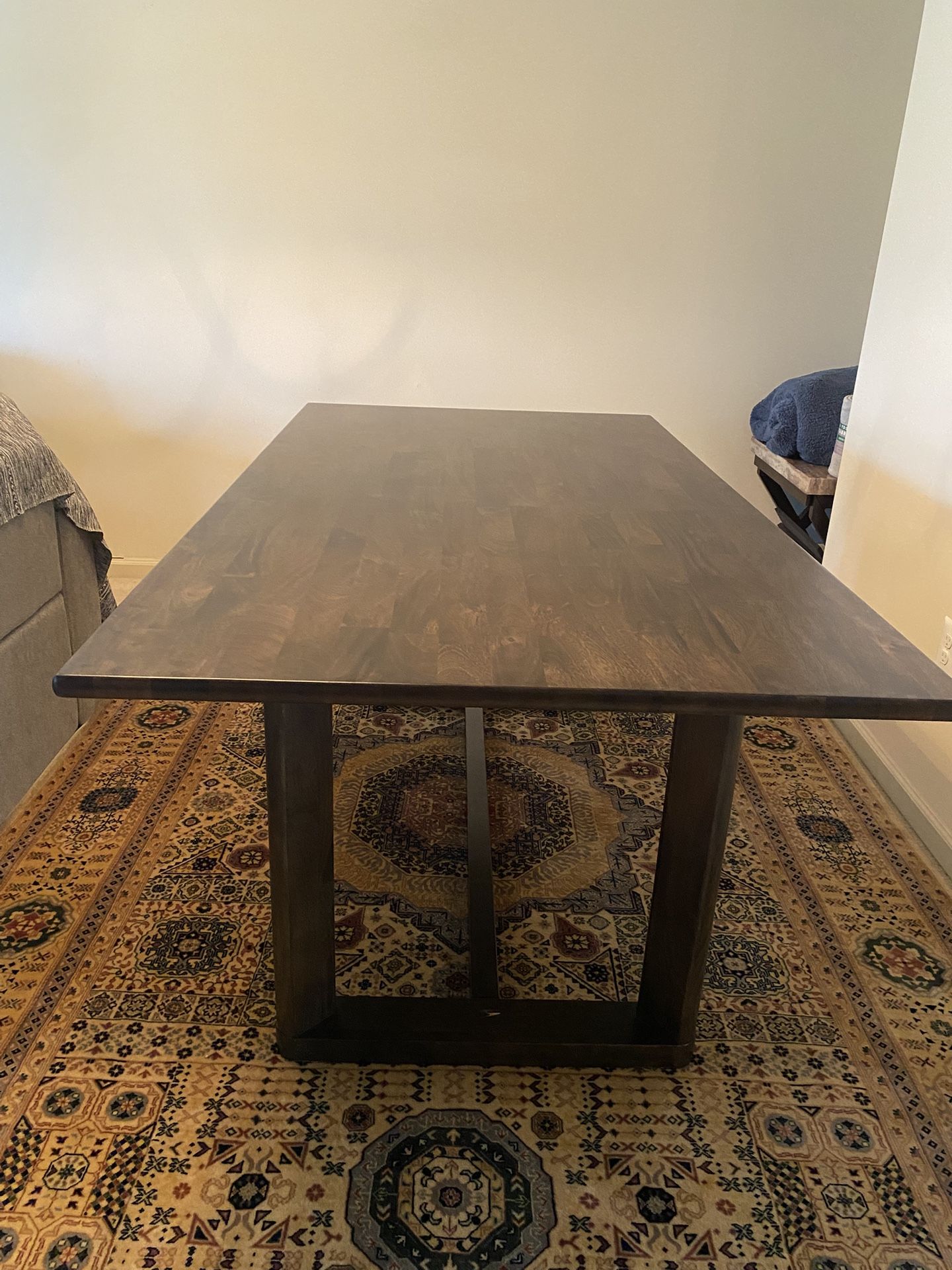 Dining Table With 6 Chairs πͺ Good Condition Like New