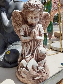 Really nice co create angel statue