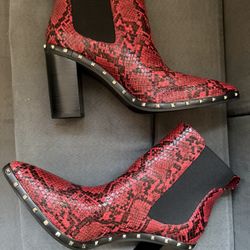 Women’s Snakeskin Studded Ankle Boots Size 9.5 New Charles By Charles David