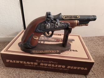 EZRA Brooks Whiskey Flintlock Dueling