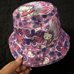 Baby Girl Hello Kitty Hat ⭐️