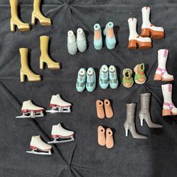 Vintage Bratz Doll Lot Of Shoes 