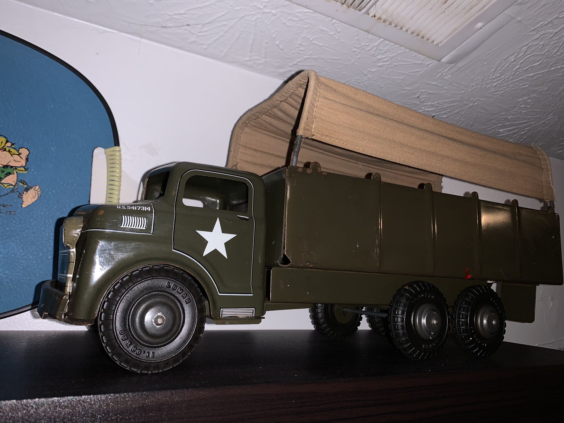 Vintage antique Marx Wyandotte army troop toy truck tin lithograph and steel