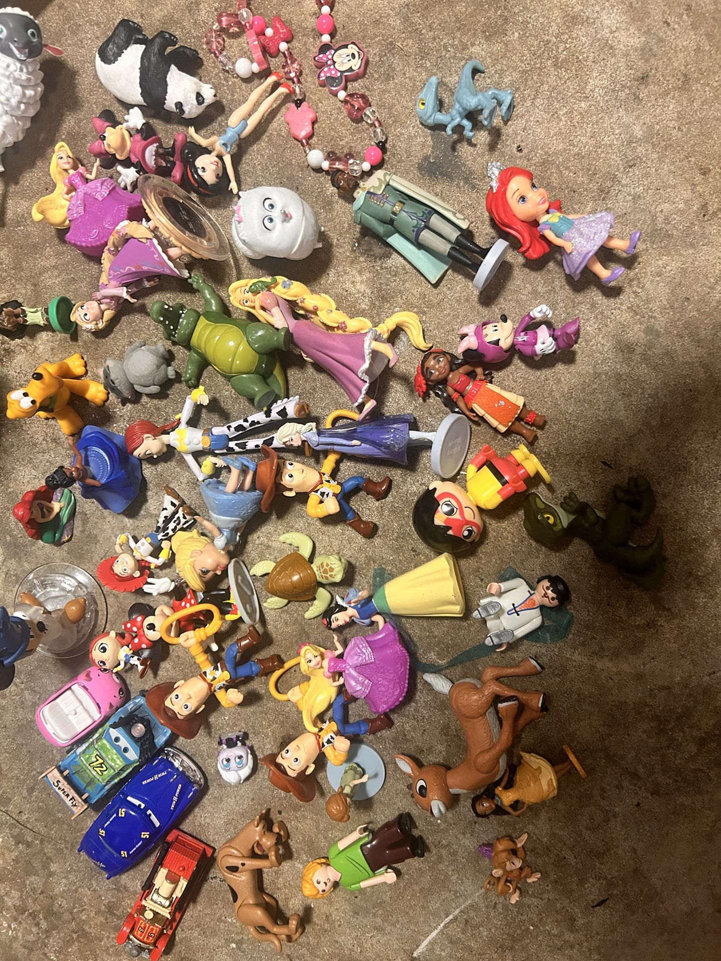 30 +Disney Figurines