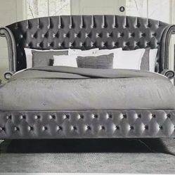 Brand  New Queen Size Bed With Mattress $799.financing  Available No Credit Needed 