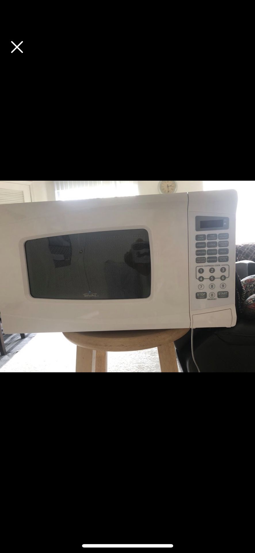 Rival 0.7 cu. ft. Microwave Oven