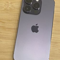 iPhone 14 Pro  Fully Unlocked 