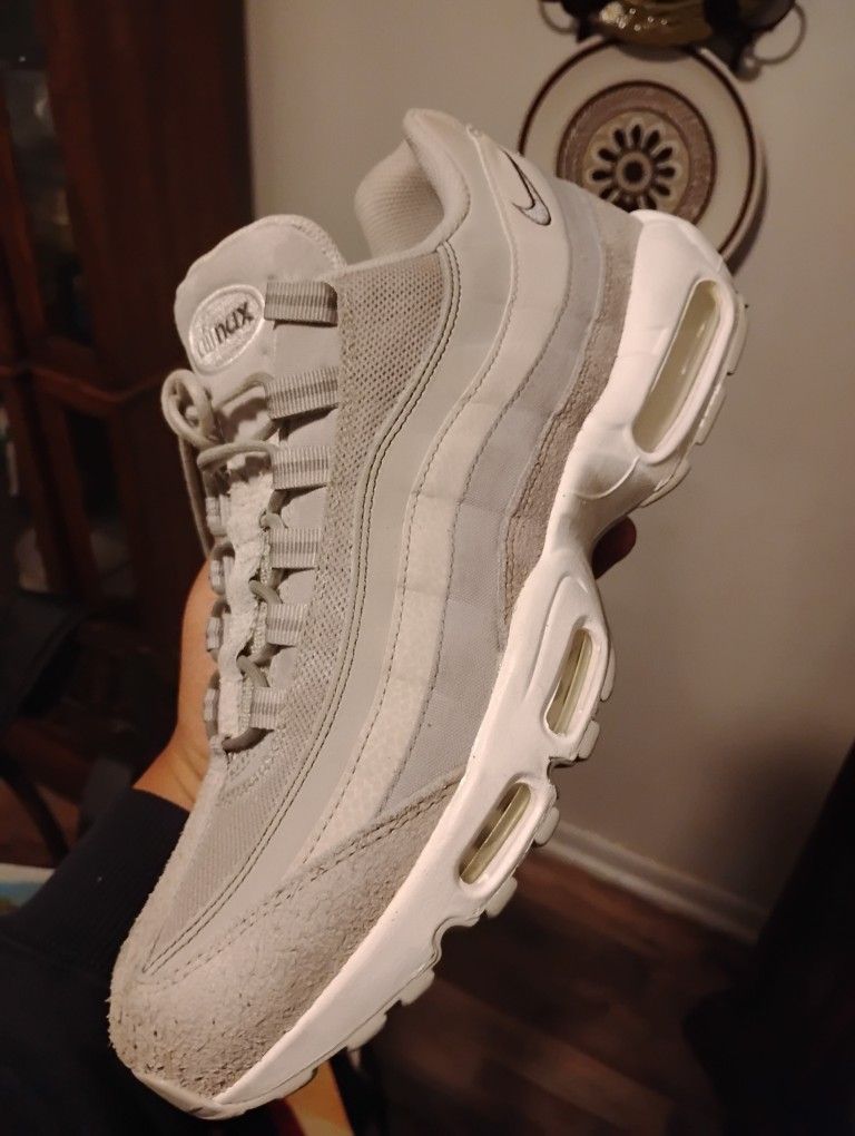 AIRMAX 95 SIZE 12 