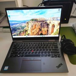 Lenovo ThinkPad X1 Yoga Gen 4 2 in 1 Laptop