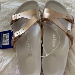 Woman’s Birkenstocks 